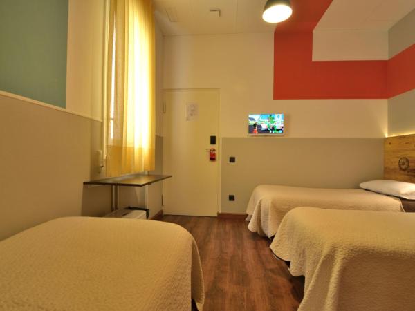 Far Home Atocha : photo 1 de la chambre chambre triple avec salle de bains privative