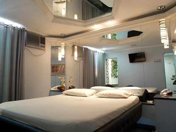 Hotel Itaoka (Adults Only) : photo 1 de la chambre chambre lit queen-size avec baignoire spa