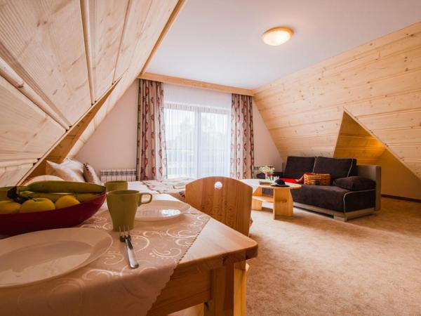 Willa Wrzos : photo 7 de la chambre studio avec balcon (4 adultes)