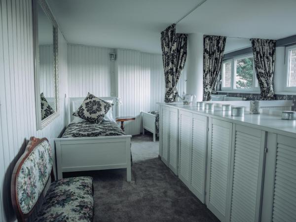 Erla Villa : photo 3 de la chambre chambre quadruple standard