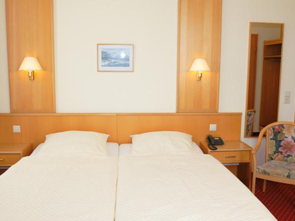 Hotel Pension Kaden : photo 1 de la chambre chambre double