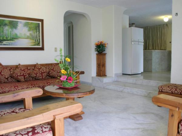 Hotel Suites Jazmín Acapulco : photo 7 de la chambre appartement de grand standing avec piscine privée