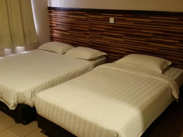 Hotel Iskandar : photo 2 de la chambre chambre familiale supérieure