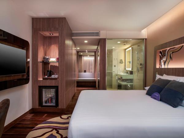 Novotel Bangkok Sukhumvit 20 : photo 3 de la chambre chambre lit king-size deluxe - vue sur ville