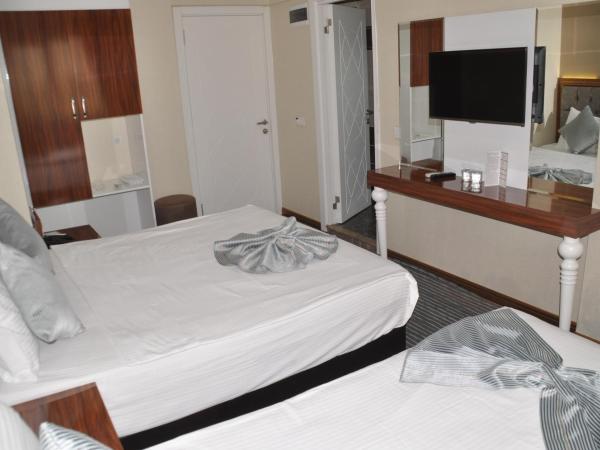 Grand Sera Hotel : photo 2 de la chambre chambre familiale