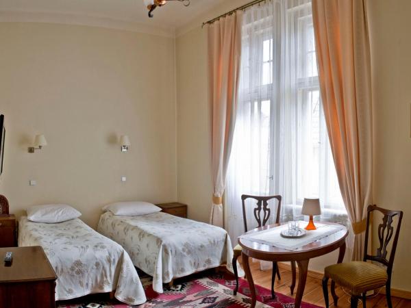 Pensjonat Eden : photo 6 de la chambre chambre double ou lits jumeaux