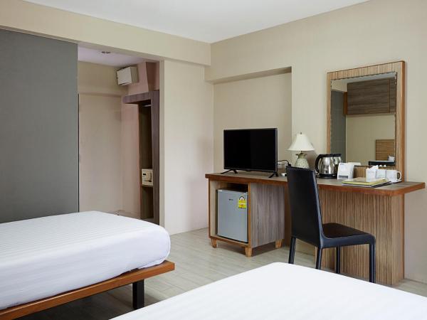 Watana Hotel : photo 3 de la chambre chambre lits jumeaux deluxe