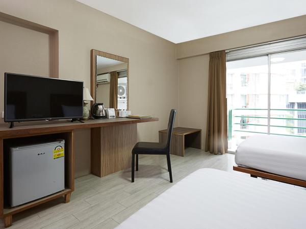 Watana Hotel : photo 4 de la chambre chambre lits jumeaux deluxe