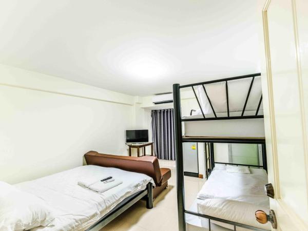 Don Muang Hotel : photo 10 de la chambre chambre familiale (4 adultes) 