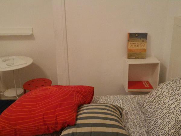 Ritz & Freud Guest House : photo 4 de la chambre chambre lits jumeaux avec salle de bains privative