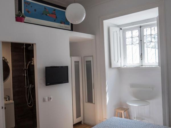 Ritz & Freud Guest House : photo 5 de la chambre chambre lits jumeaux avec salle de bains privative