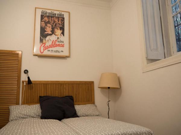 Ritz & Freud Guest House : photo 6 de la chambre chambre triple avec salle de bains privative