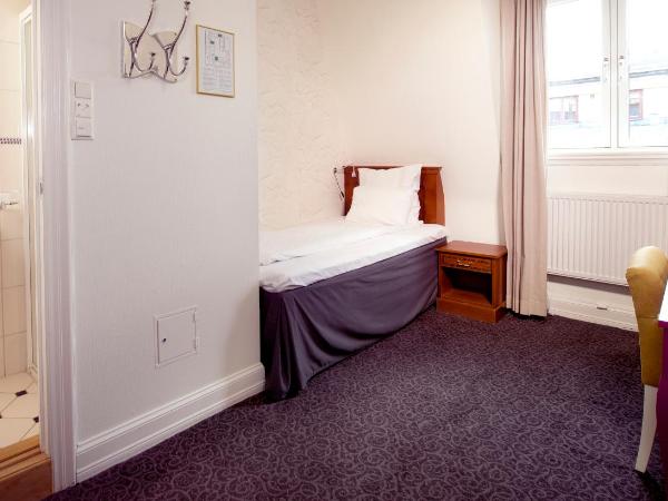 Clarion Collection Hotel Savoy : photo 2 de la chambre chambre simple standard avec repas du soir