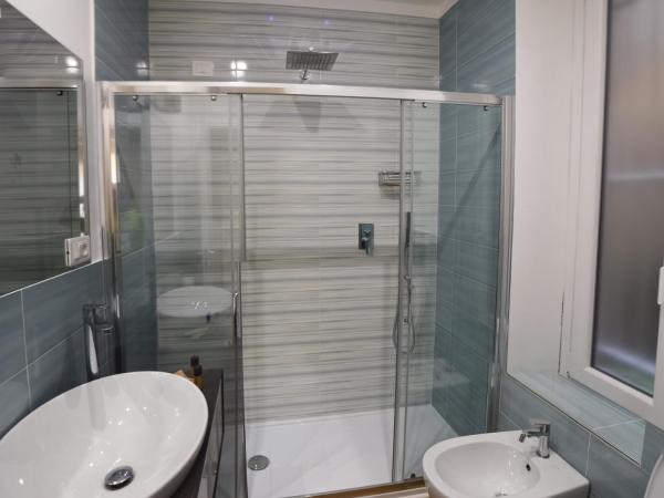 Le Veneri Del Golfo : photo 9 de la chambre grande chambre double 