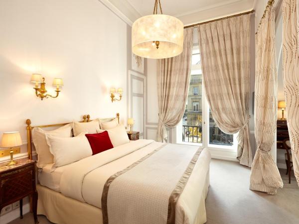 Hôtel Regina Louvre : photo 9 de la chambre suite tour eiffel