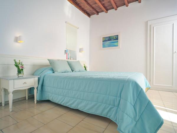 Mykonos Beach Hotel : photo 5 de la chambre chambre double ou lits jumeaux - vue sur mer