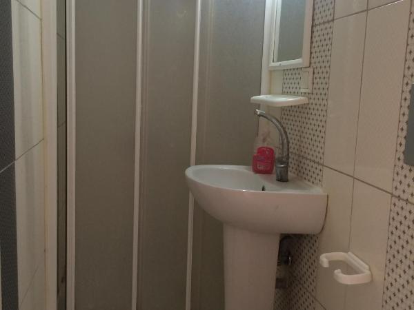 Uyar Palace : photo 1 de la chambre chambre familiale avec salle de bains privative