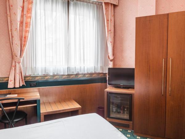 Hotel Des Etrangers : photo 3 de la chambre petite chambre double