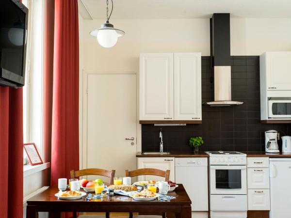 Hotelli Ville : photo 2 de la chambre chambre lits jumeaux avec kitchenette