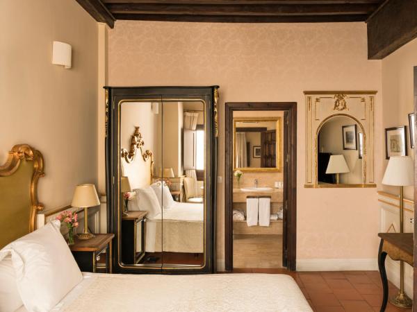 Hotel Casa 1800 Granada : photo 8 de la chambre chambre supérieure