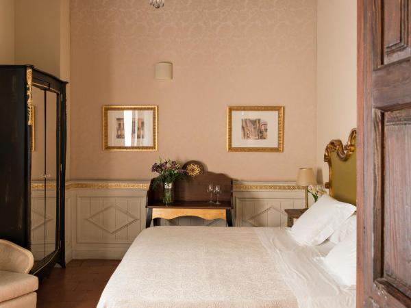 Hotel Casa 1800 Granada : photo 9 de la chambre chambre supérieure