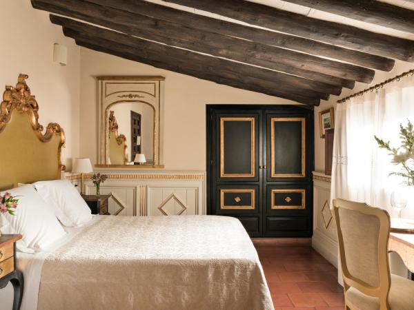 Hotel Casa 1800 Granada : photo 4 de la chambre chambre supérieure