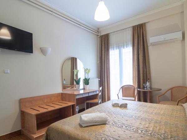 Ares Athens Hotel : photo 2 de la chambre chambre lits jumeaux/double standard