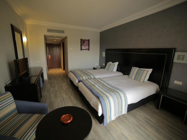 Hotel Suisse : photo 1 de la chambre chambre double standard