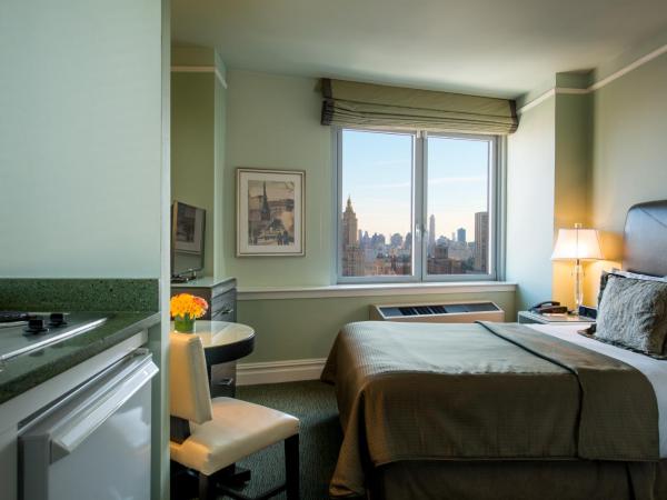 Hotel Beacon : photo 1 de la chambre chambre lit queen-size 
