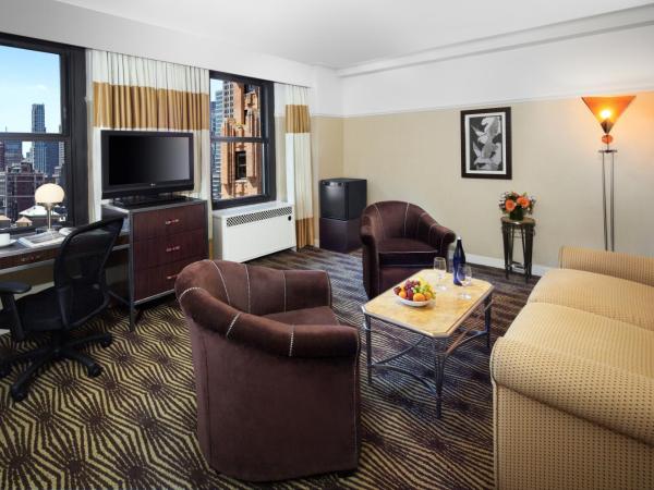 The New Yorker, A Wyndham Hotel : photo 3 de la chambre suite familiale