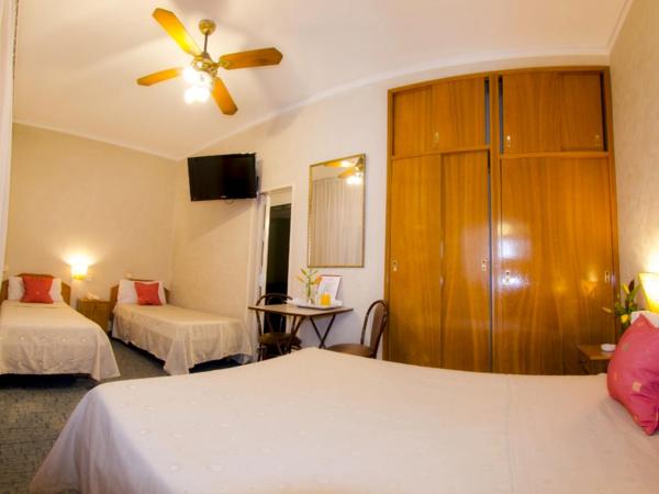 Hotel Rey : photo 5 de la chambre chambre triple classique