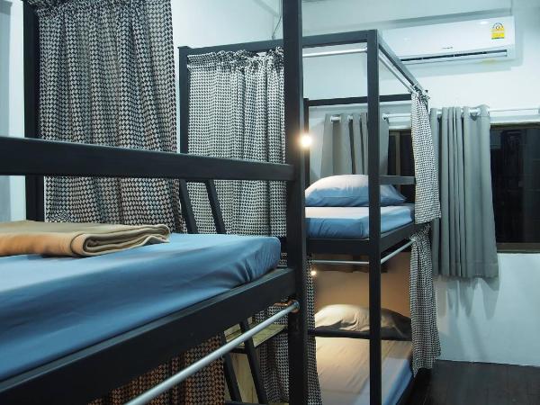 Dhub Hostel Donmueng : photo 3 de la chambre lit superposé dans dortoir mixte