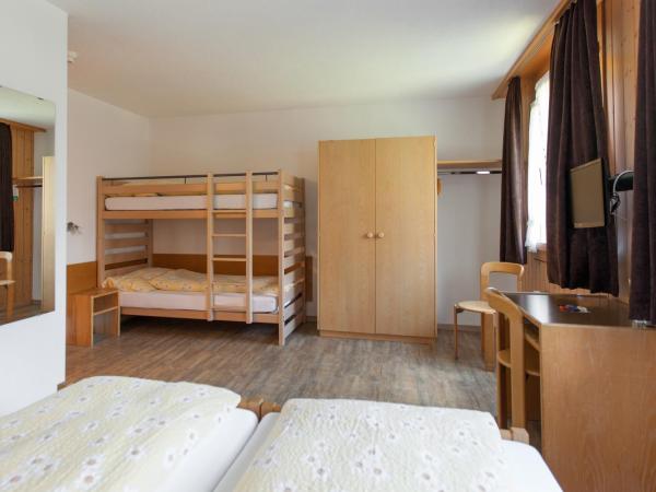 Hotel Edelweiss : photo 2 de la chambre chambre quadruple