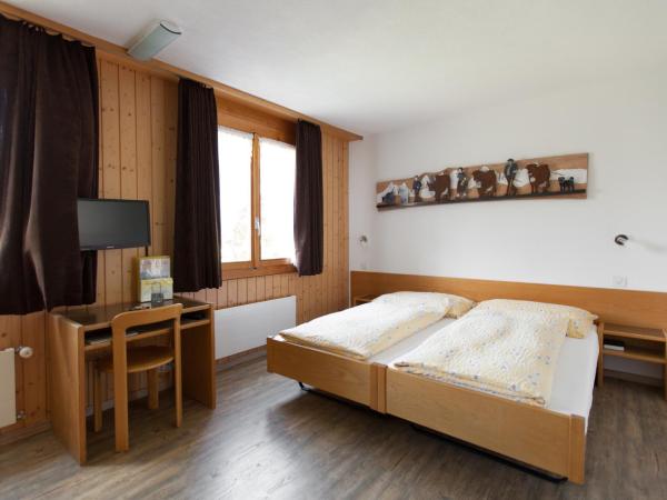 Hotel Edelweiss : photo 5 de la chambre chambre quadruple