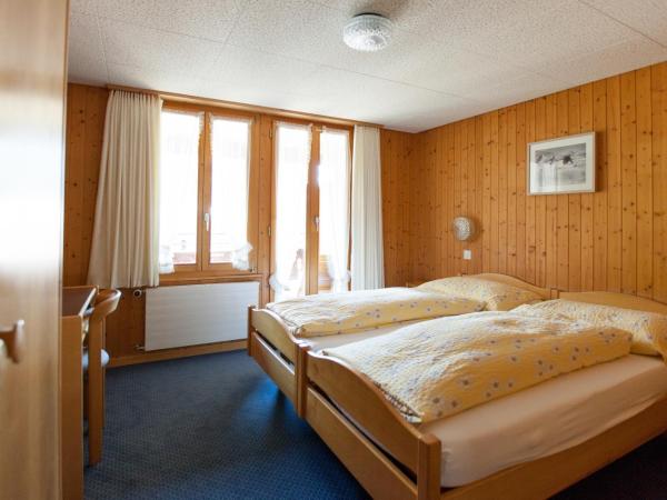 Hotel Edelweiss : photo 3 de la chambre chambre double avec balcon