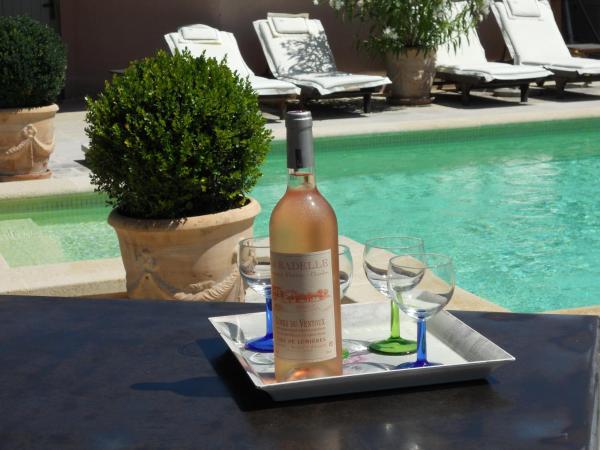 B&B La Badelle : photo 2 de la chambre chambre double avec salle de bains privative