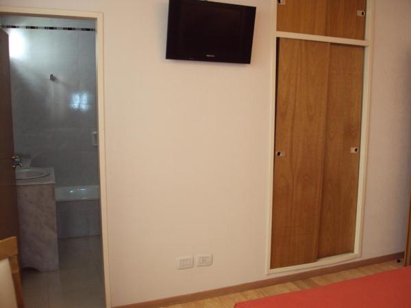 Hotel Rey : photo 3 de la chambre chambre triple supérieure