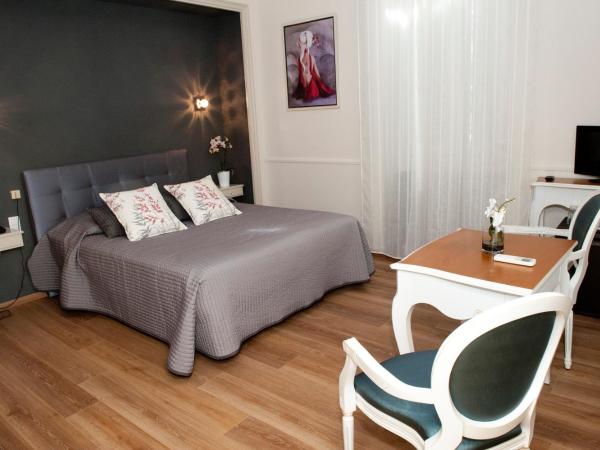 Le Castelet des Alpilles : photo 1 de la chambre chambre double supérieure