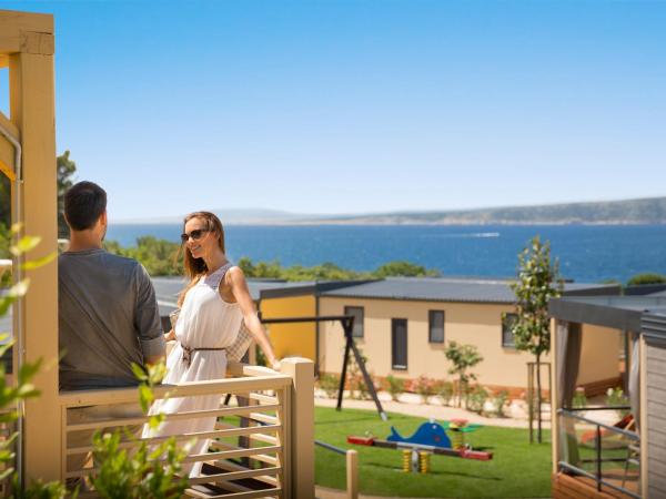 Valamar Camping Krk : photo 4 de la chambre bella vista home for 4+2 garden terrace