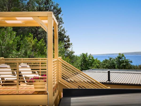 Valamar Camping Krk : photo 2 de la chambre bella vista home for 4+2 garden terrace