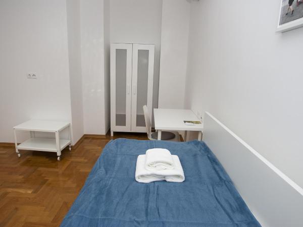 Paw Rooms : photo 5 de la chambre chambre simple avec salle de bains commune