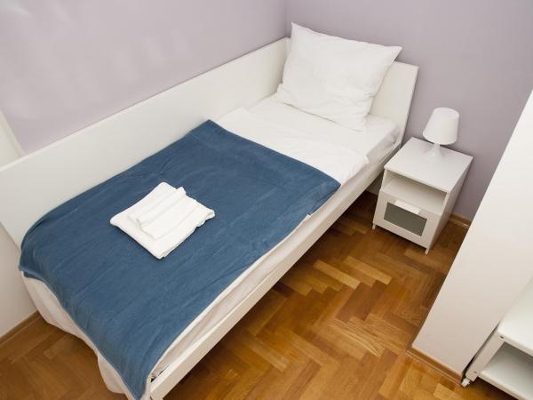 Paw Rooms : photo 2 de la chambre chambre simple avec salle de bains commune