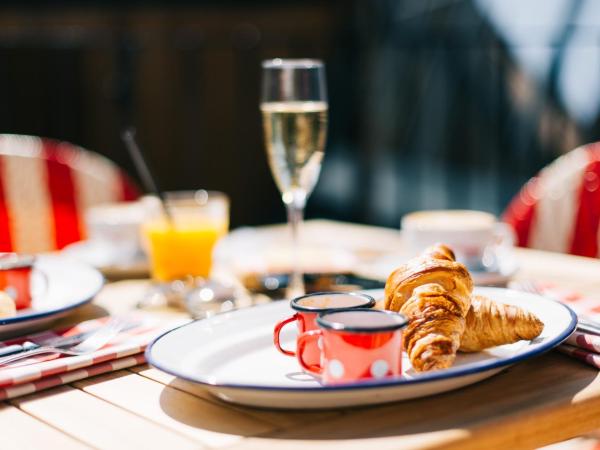 PEST-BUDA Design Hotel : photo 9 de la chambre chambre deluxe double ou lits jumeaux