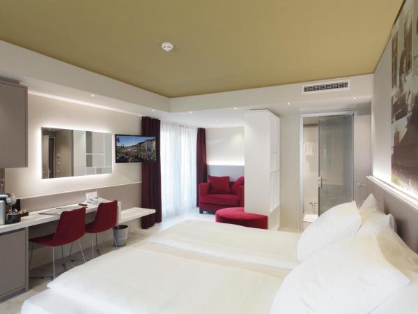 Hotel City Locarno : photo 3 de la chambre chambre double supérieure