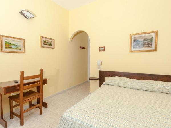 Hotel Ape Regina : photo 1 de la chambre chambre double