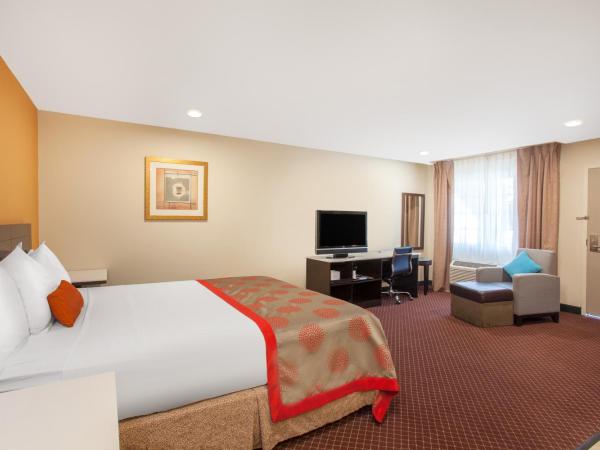 Ramada by Wyndham Culver City : photo 3 de la chambre chambre double pour personnes à mobilité réduite/malentendantes - non-fumeurs