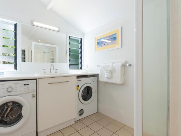 By The Sea Port Douglas : photo 9 de la chambre the terrace - superior two bedroom apartment