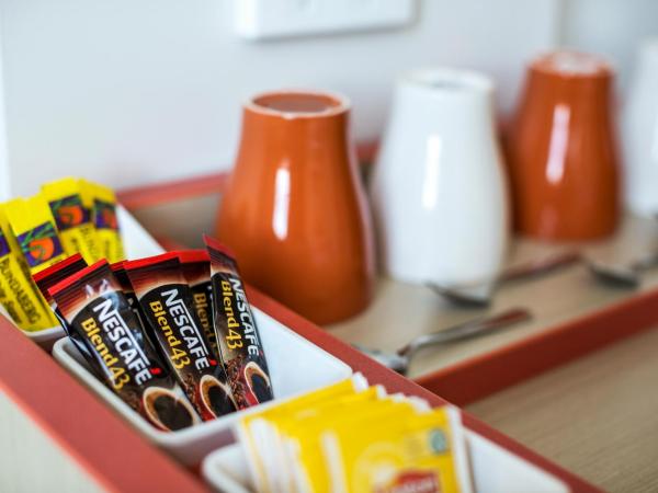 Granville Hotel : photo 3 de la chambre chambre lit king-size Économique avec salle de bains commune