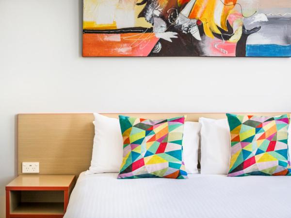 Granville Hotel : photo 4 de la chambre chambre lit king-size et simple Économique avec salle de bains commune