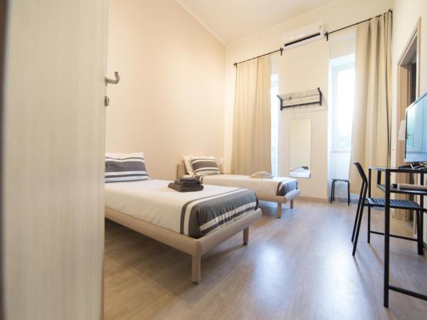 Romano Rooms : photo 4 de la chambre chambre double ou lits jumeaux avec salle de bains privative